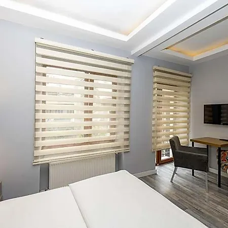 Cirrus Hotel