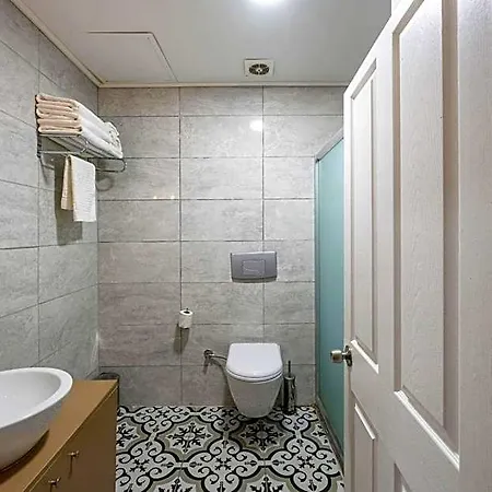 Cirrus Hotel