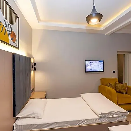 Cirrus Hotel 3*