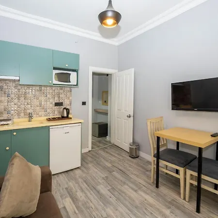Cirrus Otel