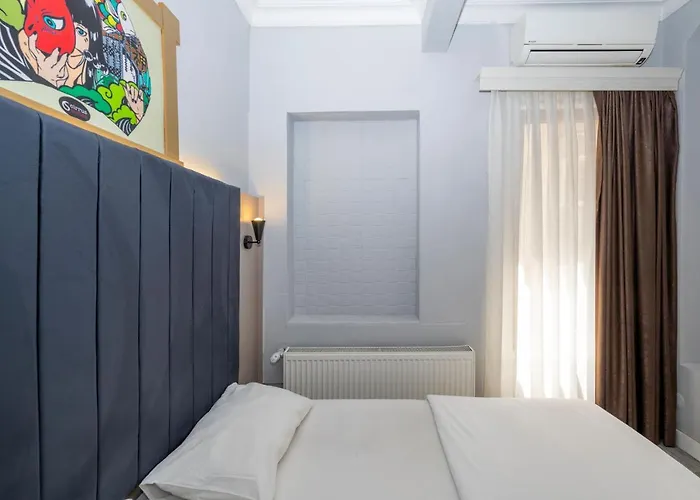 Cirrus Hotel